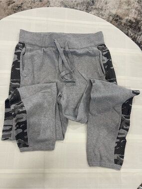 Monrow Gray Joggers with Black Camo Side Panels